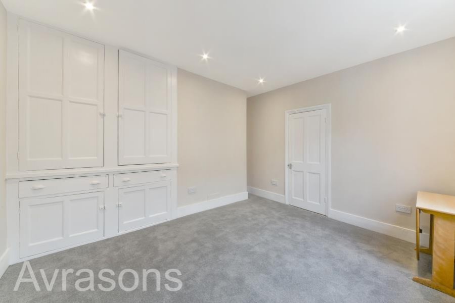 Images for AMBERGATE STREET, KENNINGTON