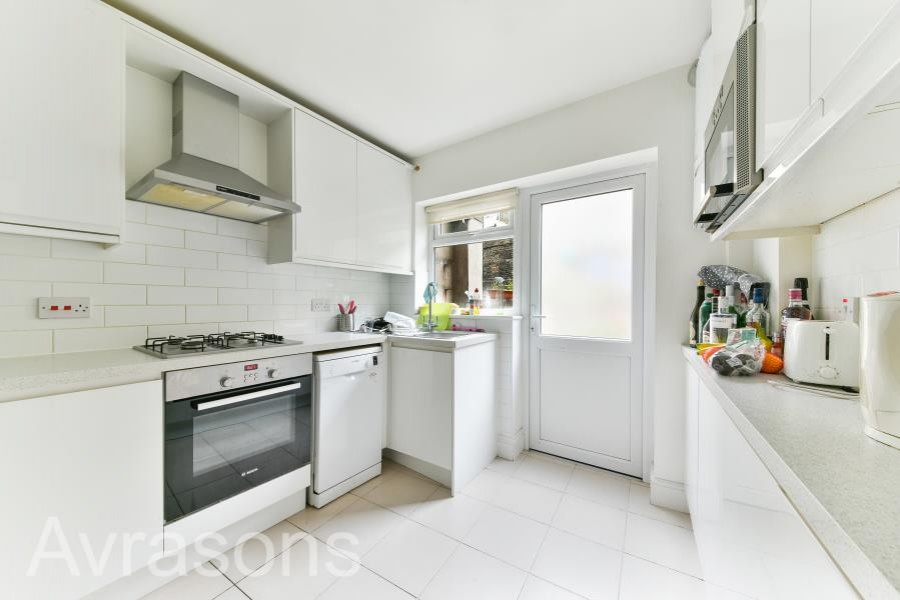 Images for SOUTH ISLAND PLACE, OVAL