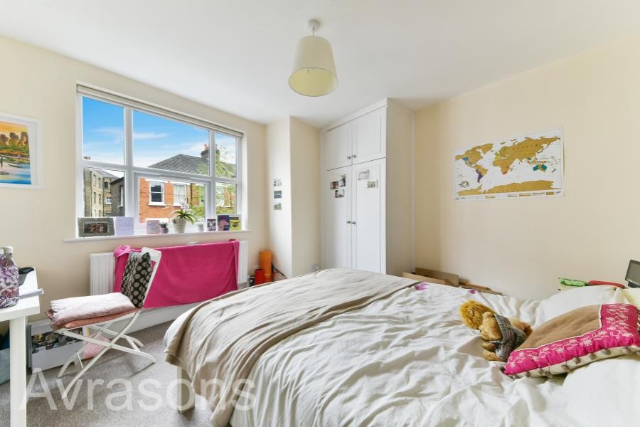 Images for SOUTH ISLAND PLACE, OVAL
