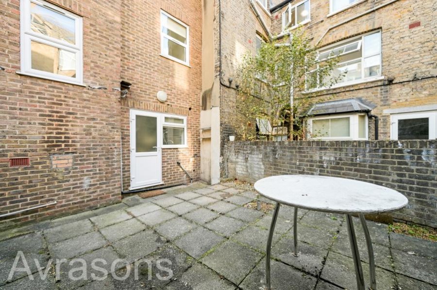 Images for SOUTH ISLAND PLACE, OVAL