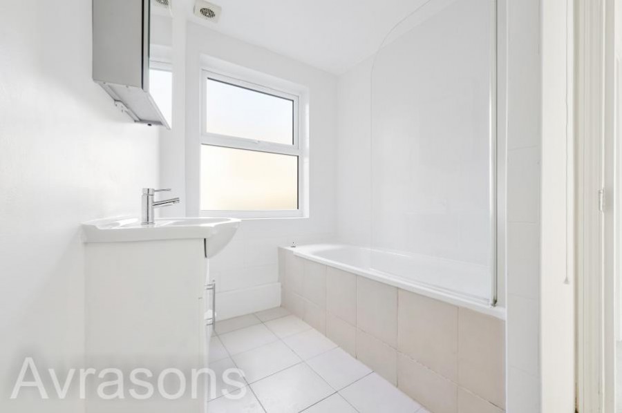 Images for SOUTH ISLAND PLACE, OVAL