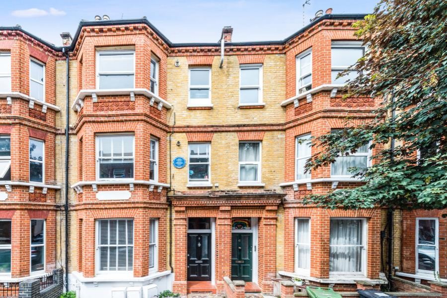 Images for CREWDSON ROAD, OVAL