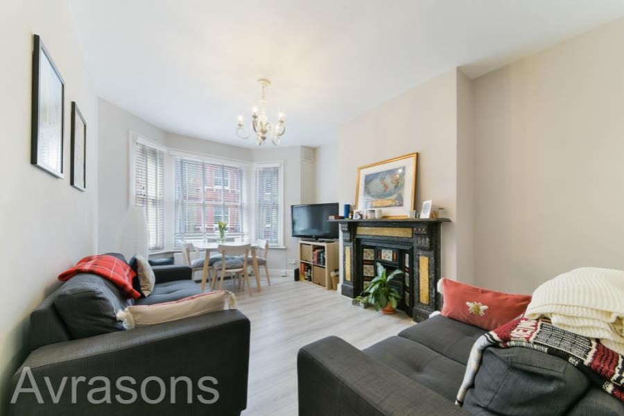 Images for CREWDSON ROAD, OVAL