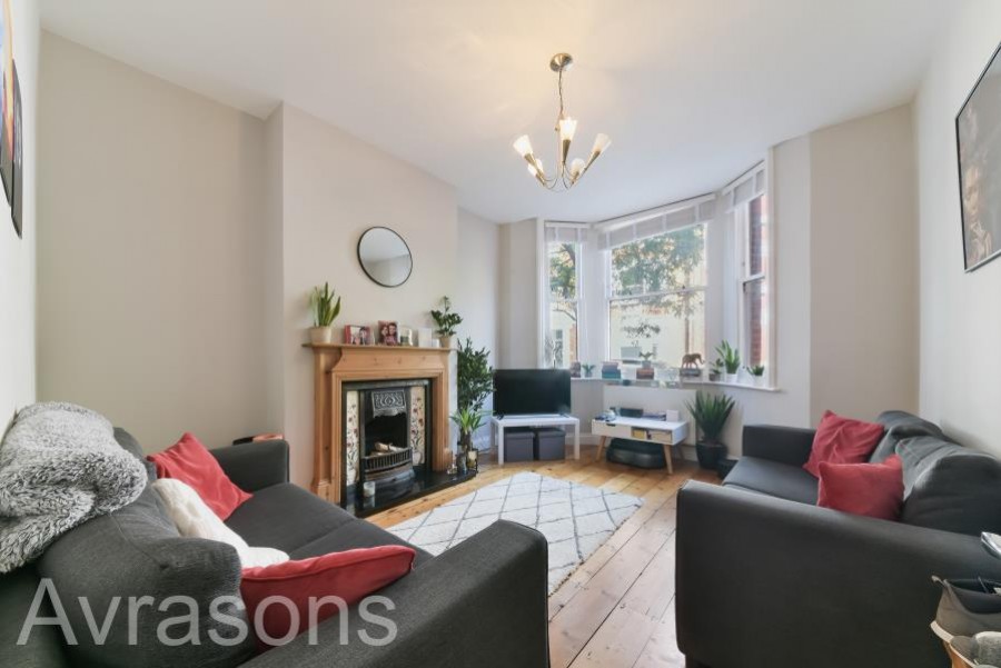 Images for CREWDSON ROAD, OVAL