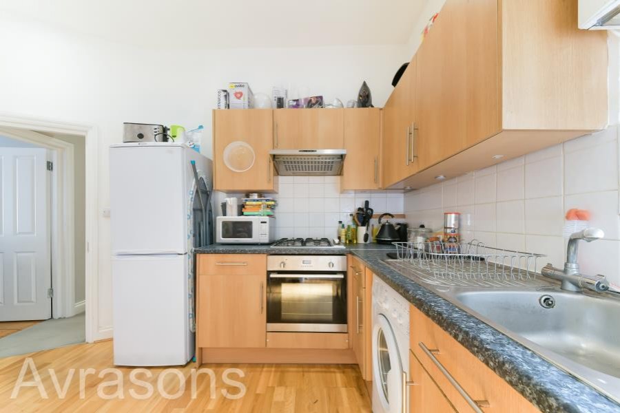 Images for CREWDSON ROAD, OVAL