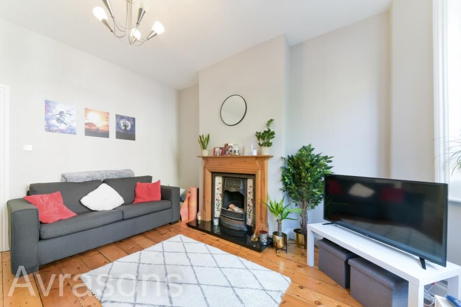 Images for CREWDSON ROAD, OVAL