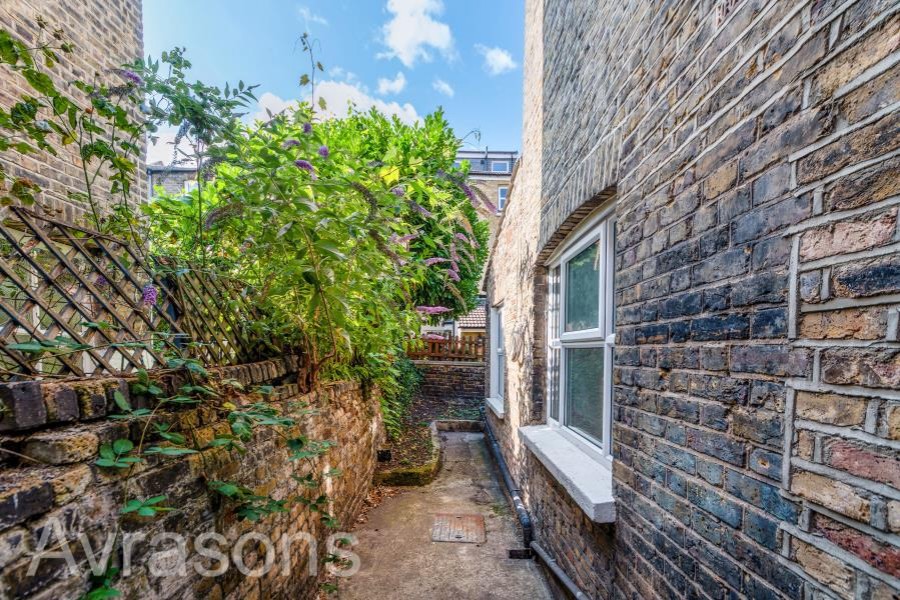 Images for HANDFORTH ROAD, OVAL