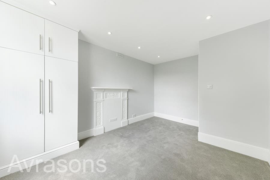 Images for KENNINGTON ROAD, KENNINGTON