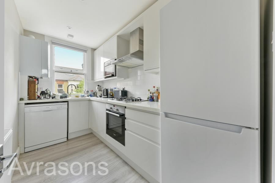 Images for CREWDSON ROAD, OVAL