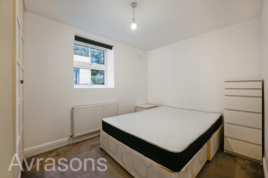 Images for HANDFORTH ROAD, OVAL