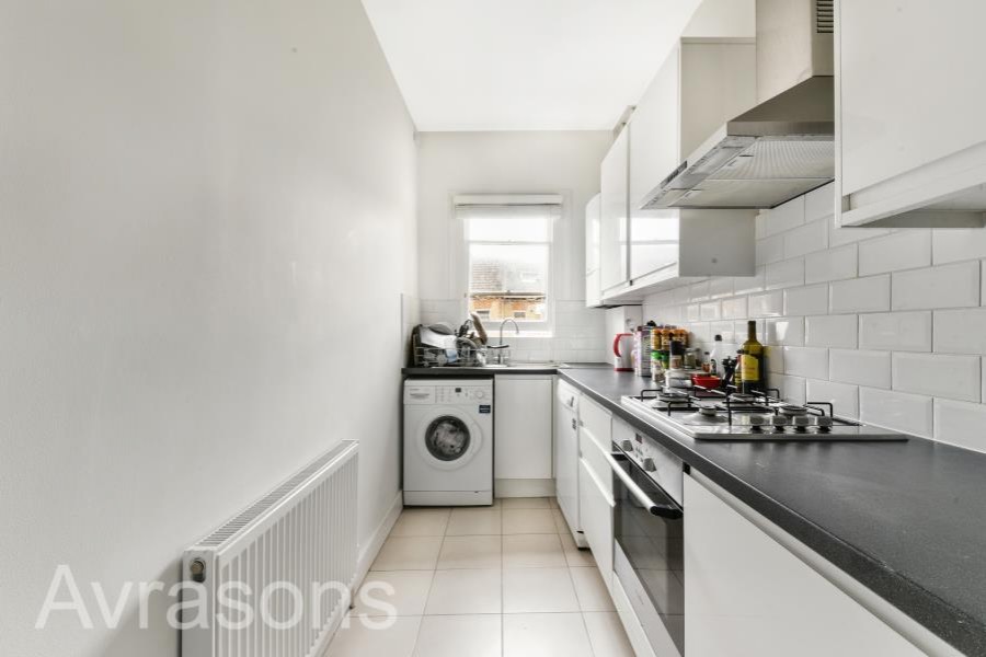 Images for CREWDSON ROAD, OVAL