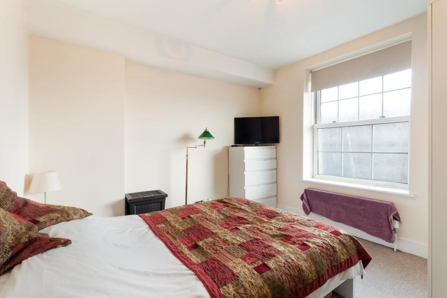 Images for GOSLING WAY, OVAL,