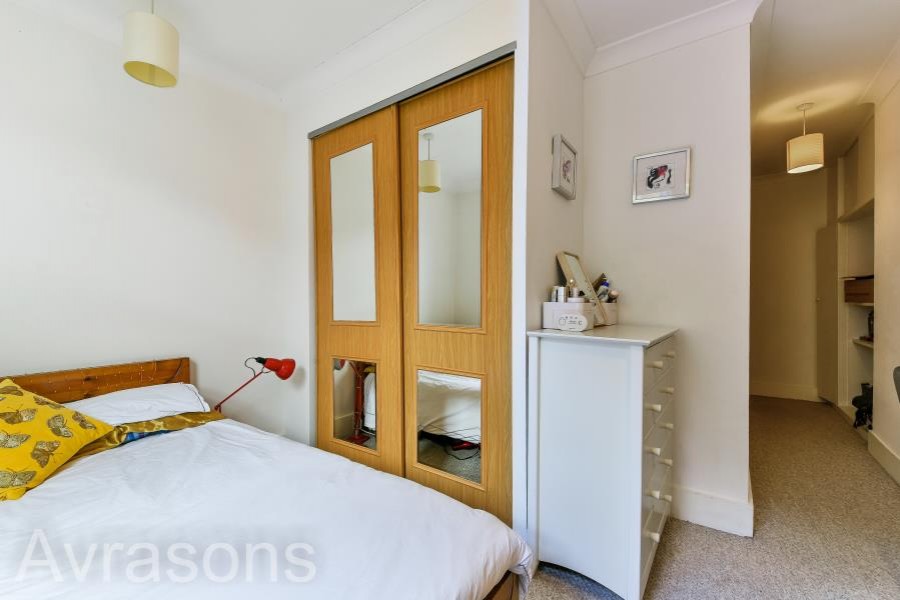 Images for HANDFORTH ROAD, OVAL
