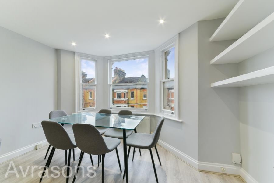 Images for CREWDSON ROAD, OVAL