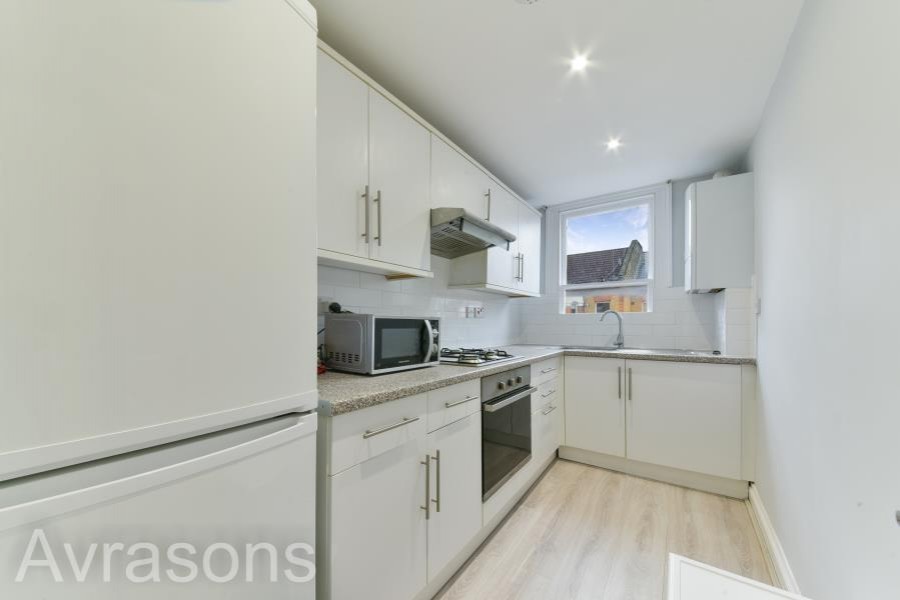 Images for CREWDSON ROAD, OVAL