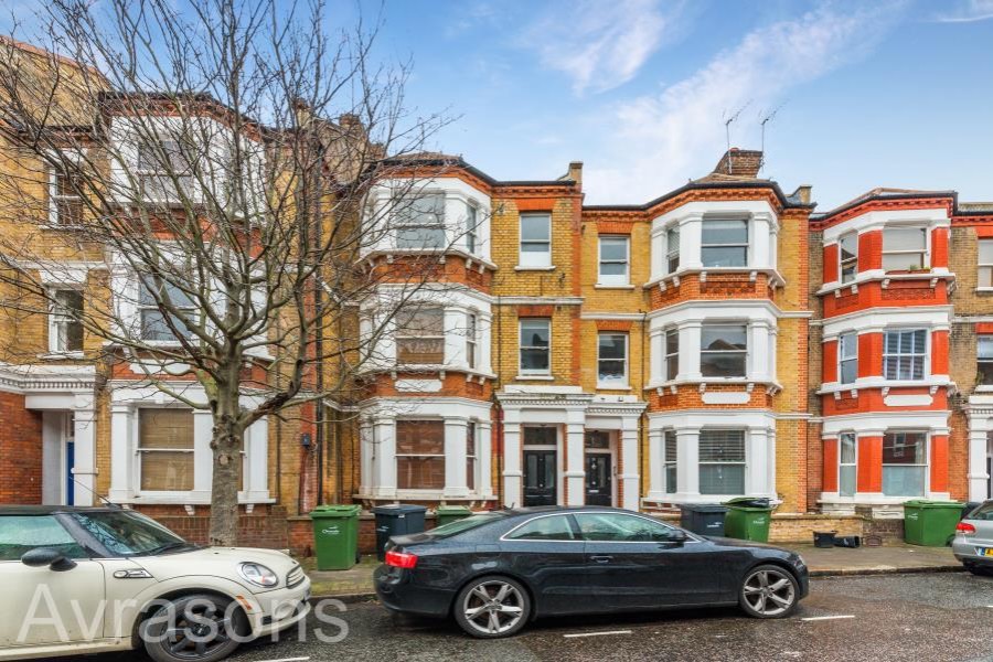 Images for CREWDSON ROAD, OVAL