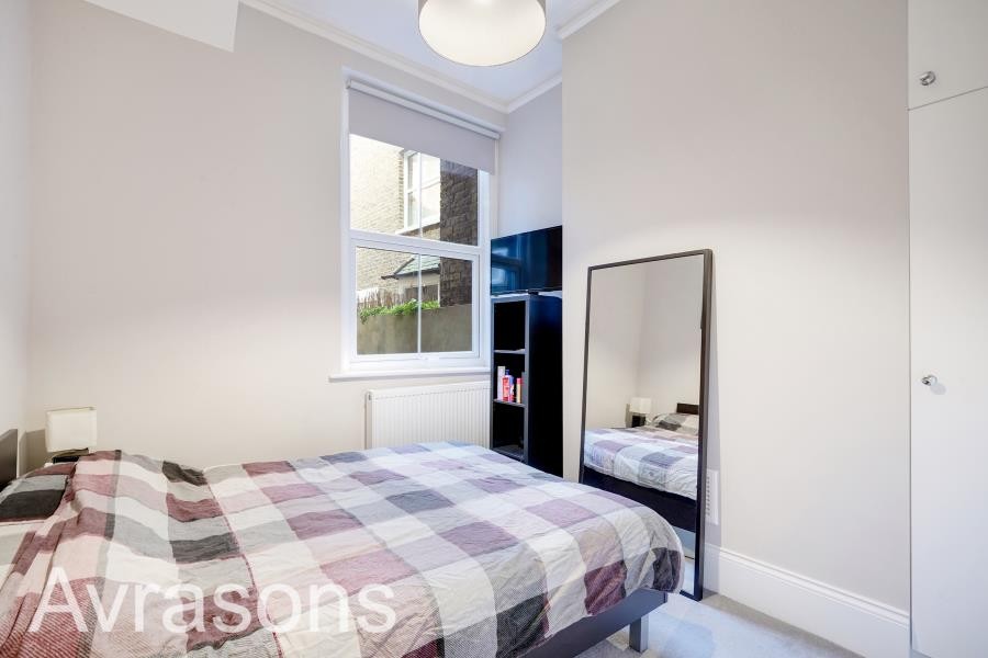 Images for HANDFORTH ROAD, OVAL