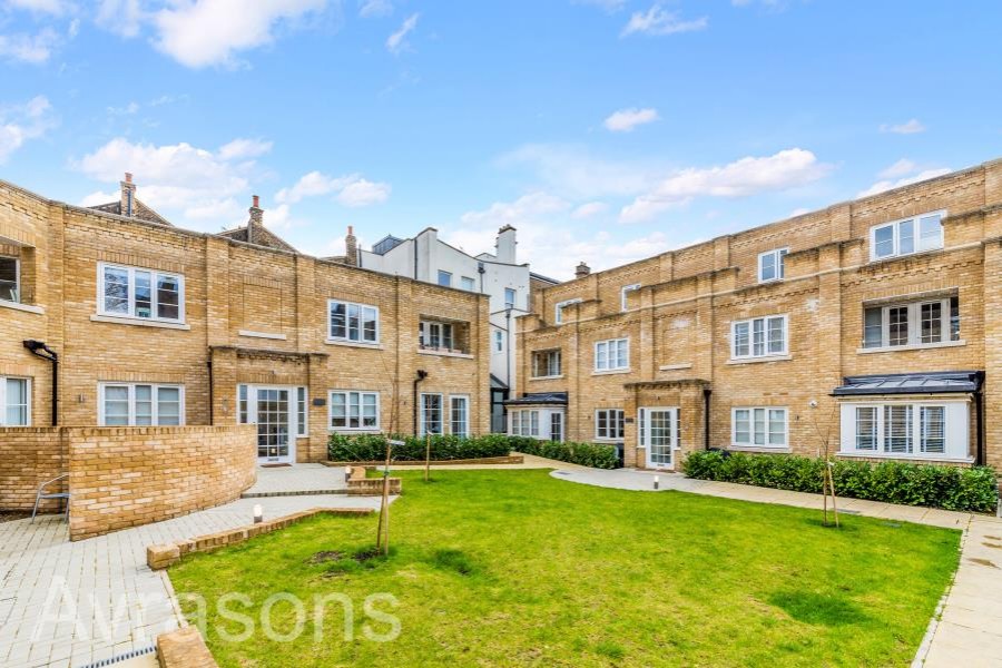 Images for ANDERSON MEWS, OVAL