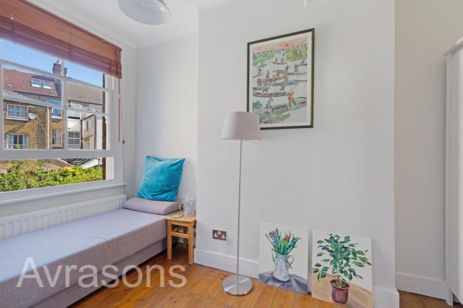 Images for SOUTH ISLAND PLACE, OVAL