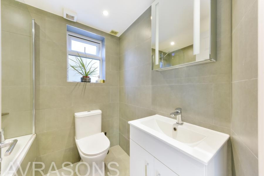 Images for Grantham Road, Clapham North