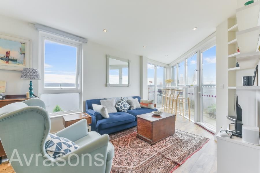 Images for Bolton Crescent, Oval