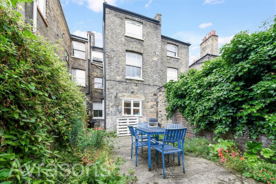 Images for CREWDSON ROAD, OVAL