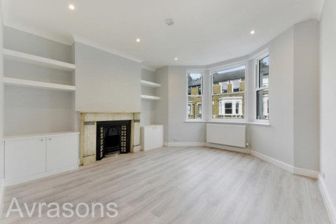 View Full Details for CLITHEROE ROAD, CLAPHAM NORTH
