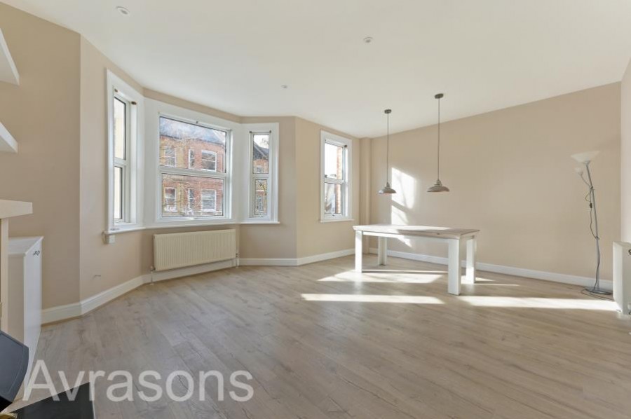 Images for CREWDSON ROAD, OVAL