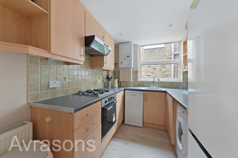 Images for CREWDSON ROAD, OVAL