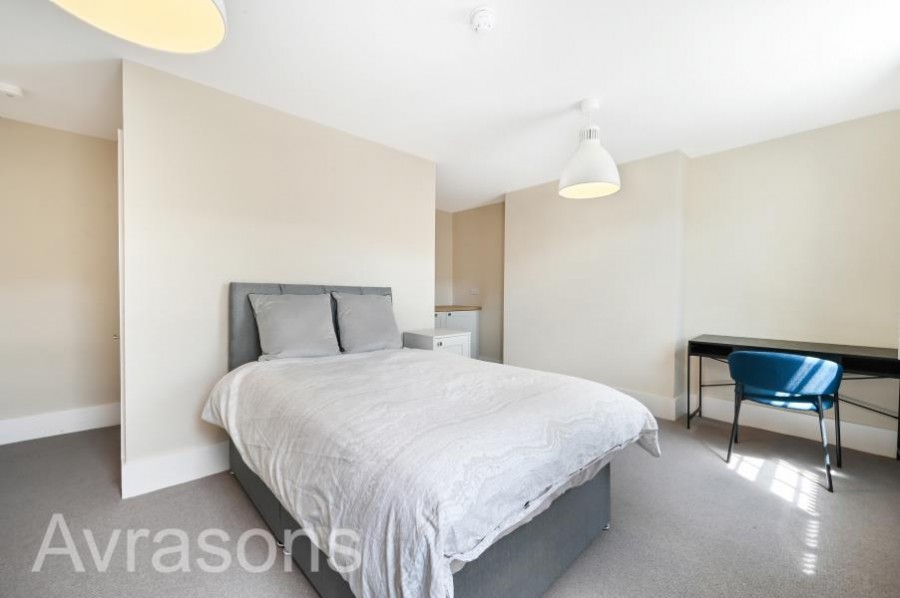 Images for Brixton Road, Oval 