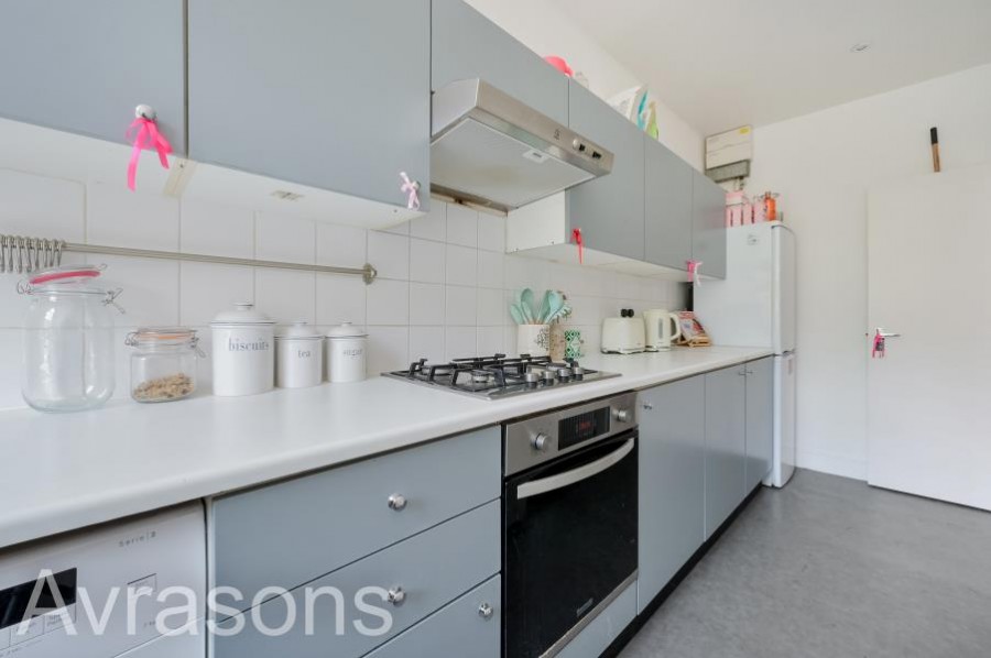 Images for Crewdson Road, Oval 