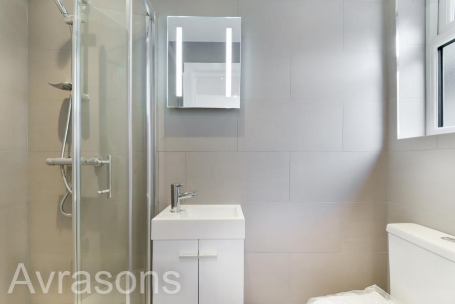 Images for SOUTH ISLAND PLACE, OVAL