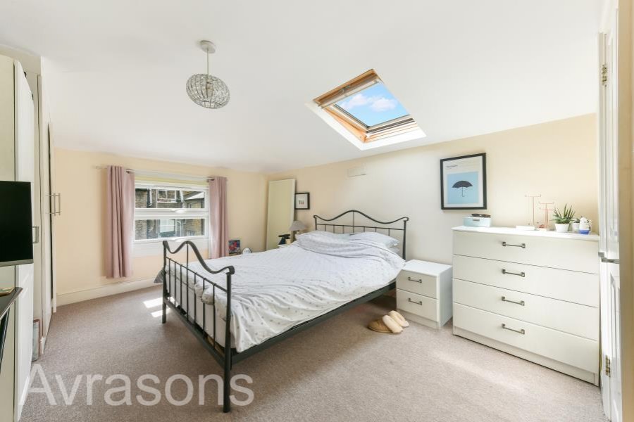 Images for HANDFORTH ROAD, OVAL