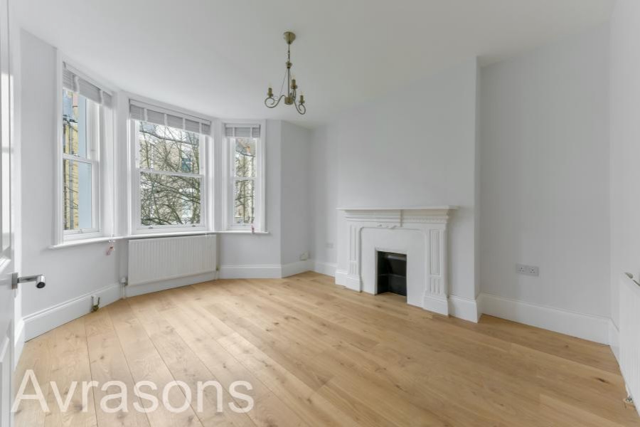 Images for MOWLL STREET, OVAL