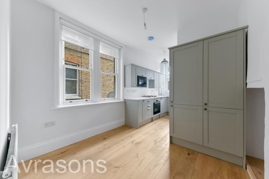 Images for MOWLL STREET, OVAL