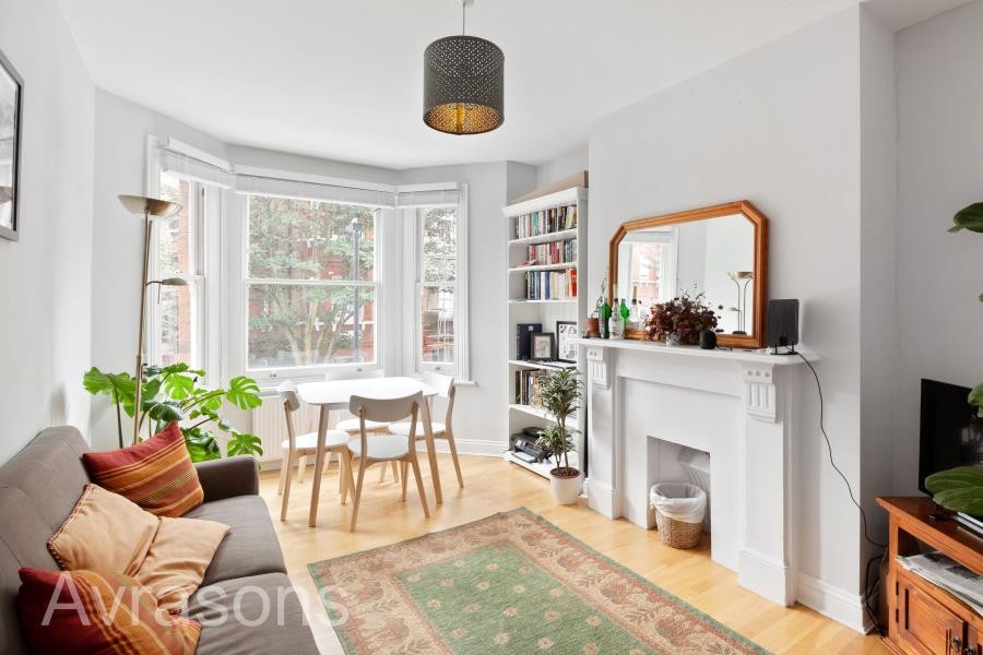 Images for CREWDSON ROAD, OVAL