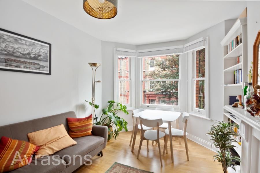 Images for CREWDSON ROAD, OVAL