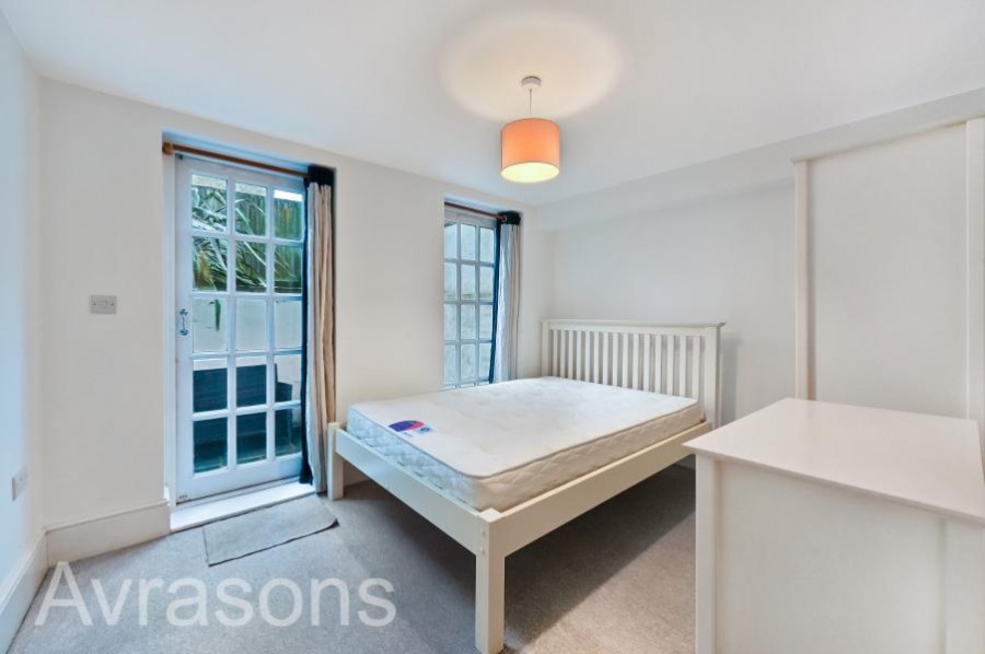 Images for CLAPHAM ROAD, OVAL