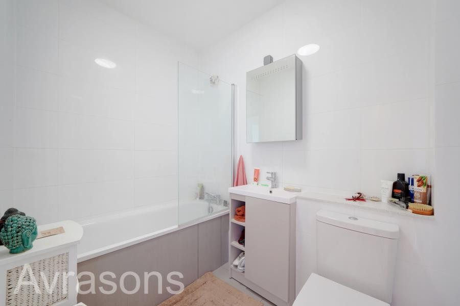 Images for FINBOROUGH ROAD, CHELSEA