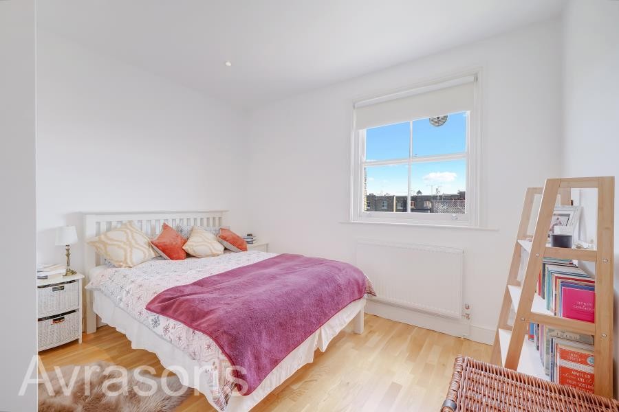 Images for FINBOROUGH ROAD, CHELSEA