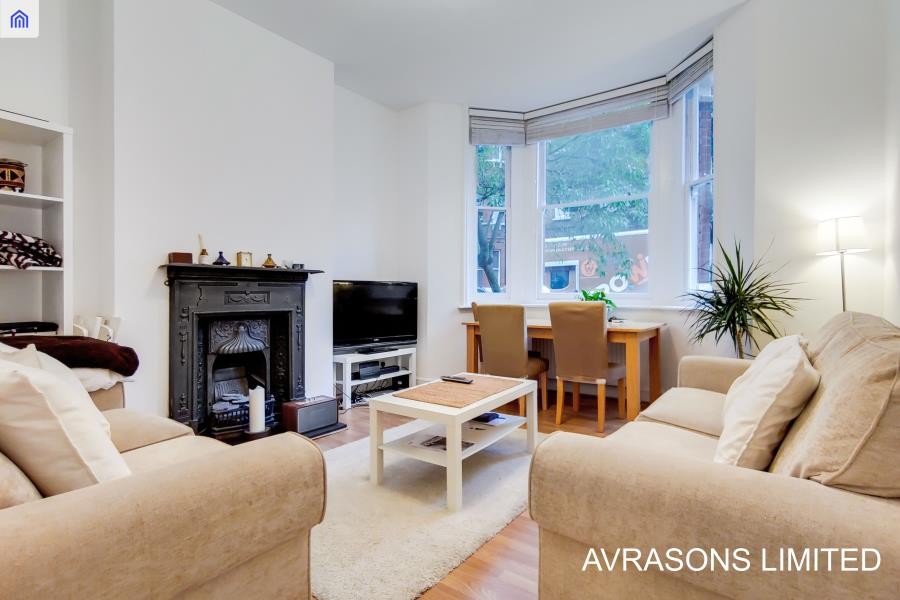 Images for CREWDSON ROAD, OVAL